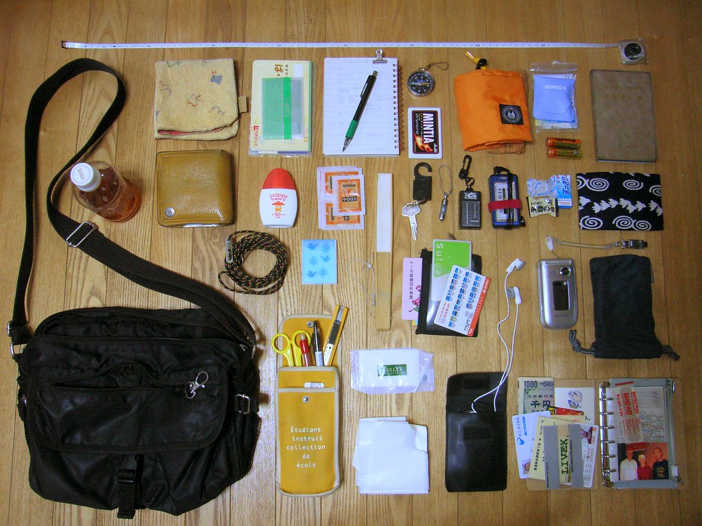 What's in my bag? This is my bag and the contents. I alway… Flickr