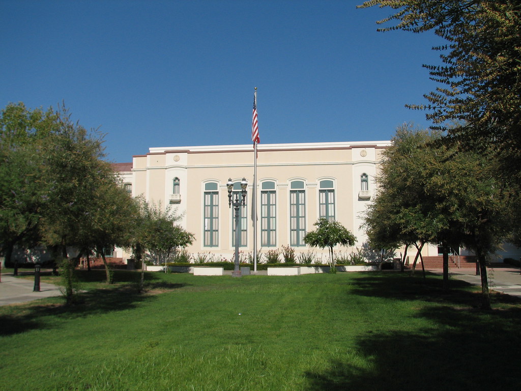 the old Clovis High School Home of Clovis High School from… Flickr