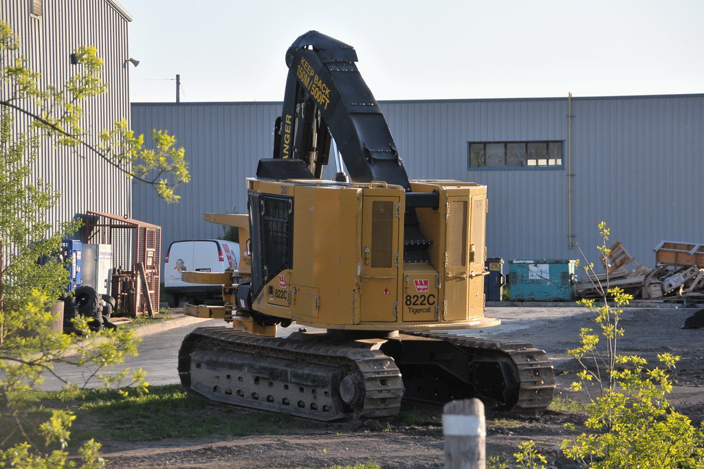 A25 Wajax 822C tree harvester Ottawa, Ontario Canada 05132… Flickr