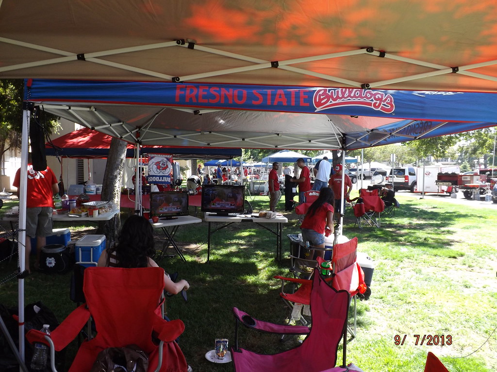 DSCF4107 Fresno State Collage Tailgate Party correajuan Flickr