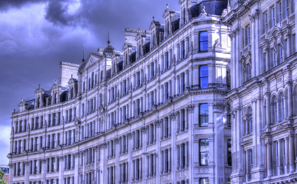 Condor House Opposite St Paul's Cathedral in St Paul's Chu… Flickr