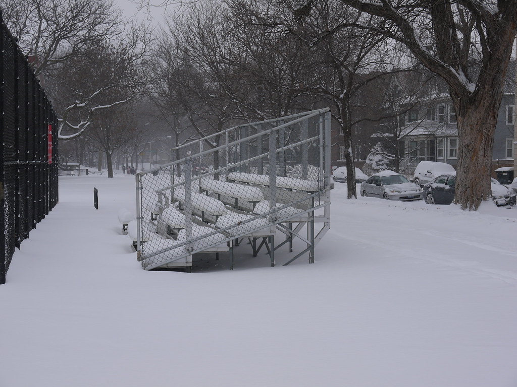 Snowy Day in Lincoln Square Early January snow storm hits … Flickr