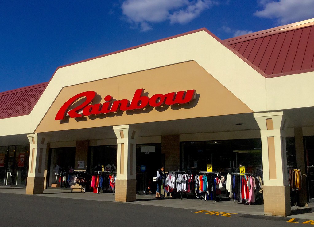 Rainbow Clothing Store, Wethersfield, CT, 6/2016, pics by … Flickr
