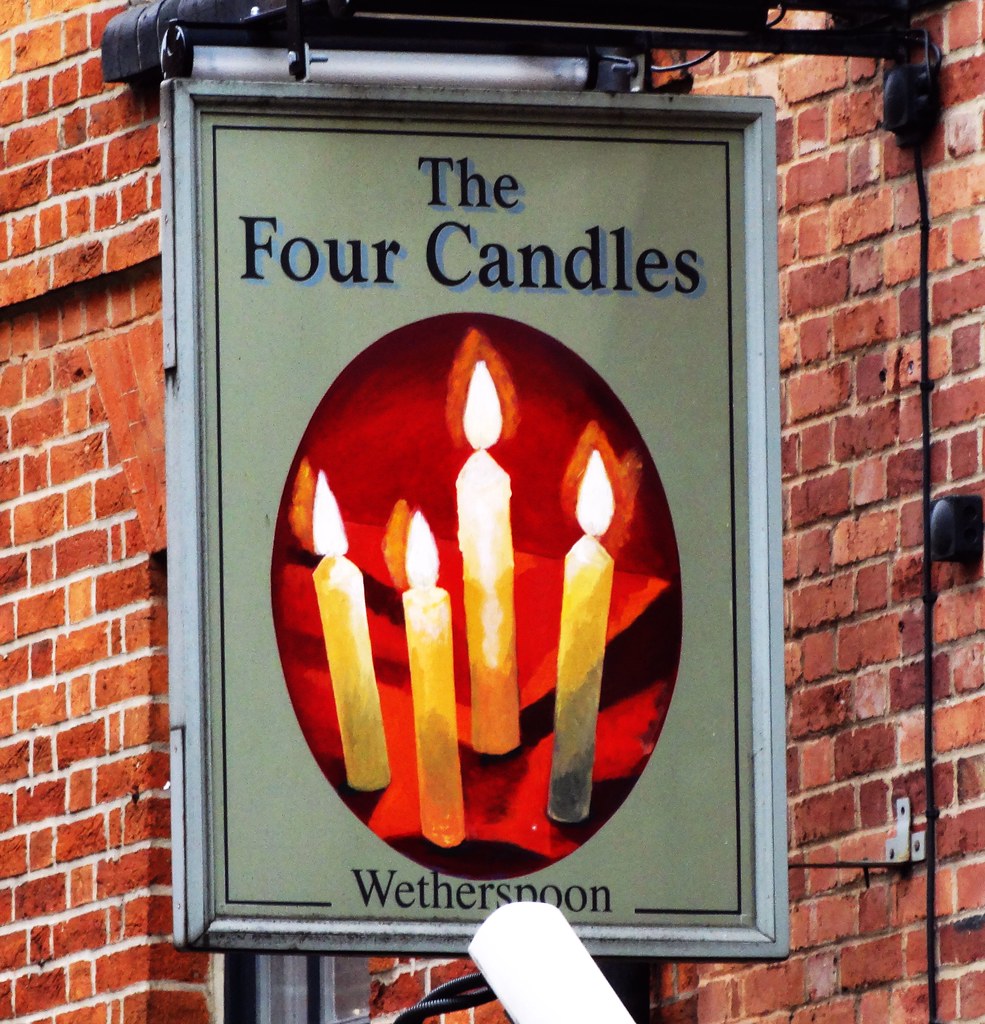 Oxford 'The Four Candles'. bazzadarambler Flickr