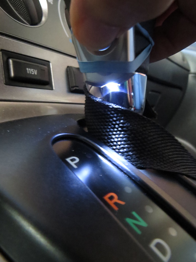 Gear shift light (on) The indicator light doesn't work