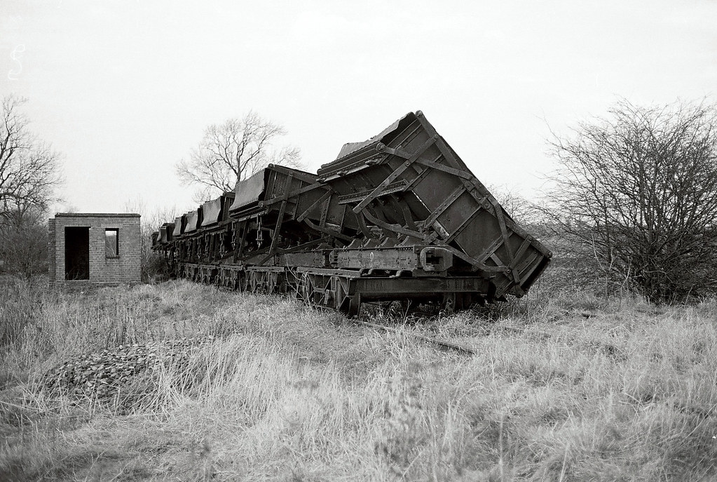 Ironstone Sidetippers, Finedon Hall quarry Finedon Hall I… Flickr