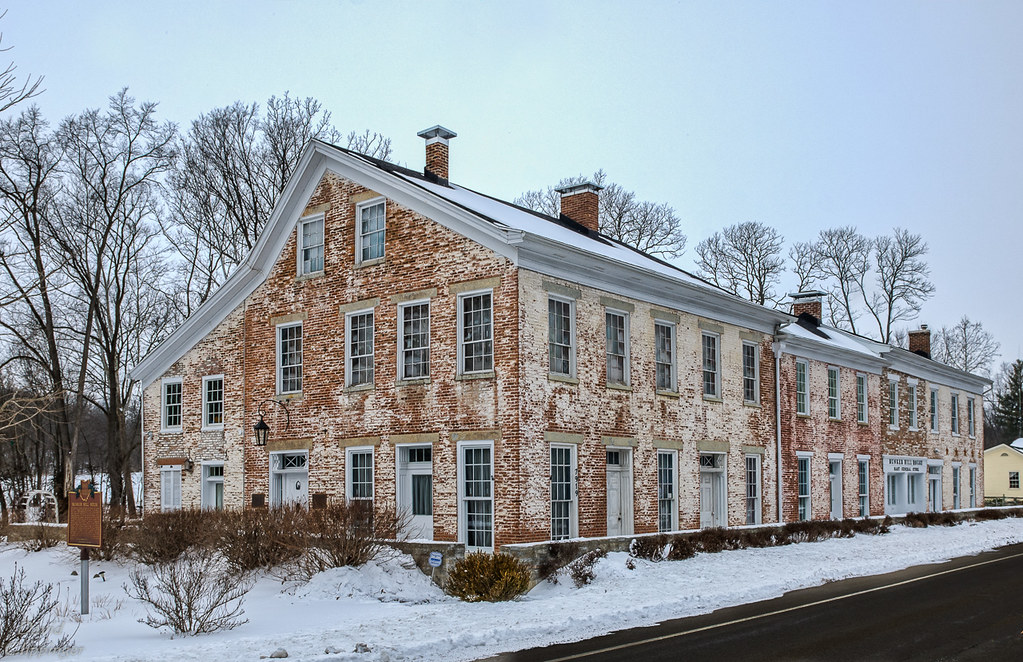 Bunker Hill House Bunker Hill House, previously Bunker Hil… Flickr