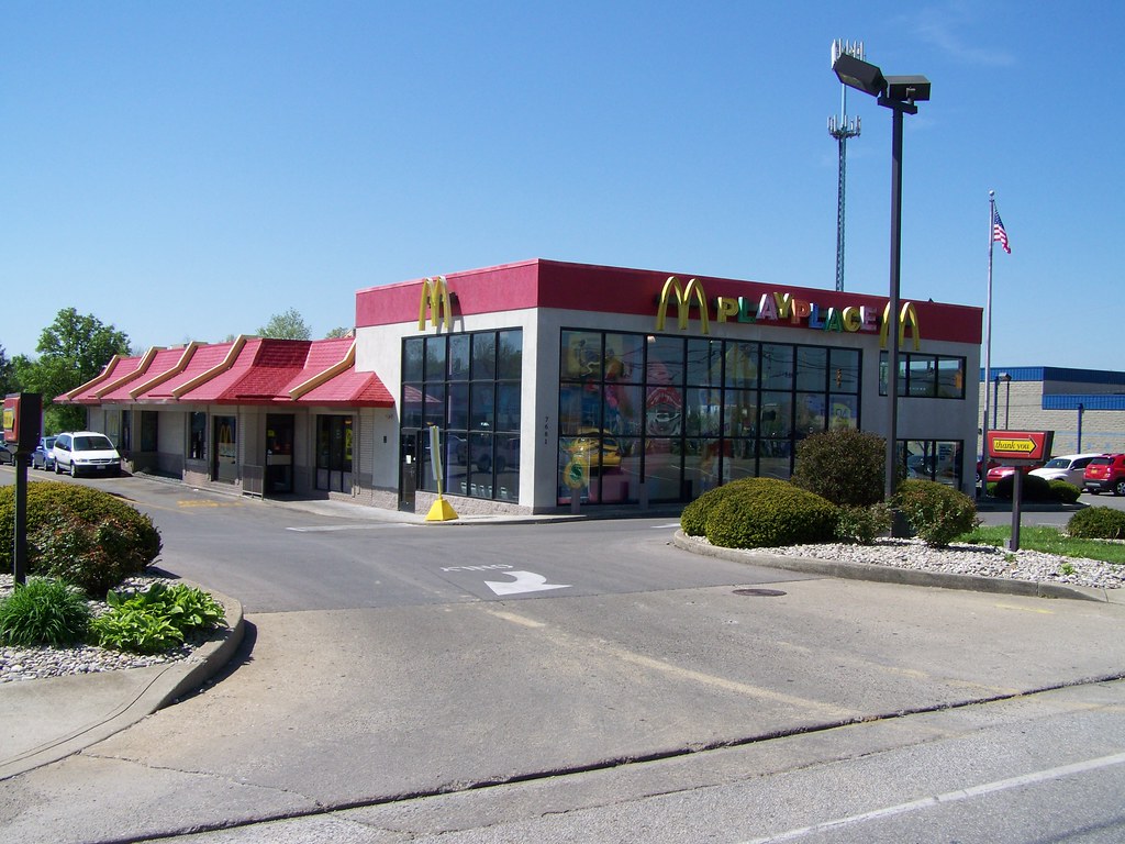 100_9324 7681 Beechmont Avenue,Cincinnati,Ohio ncokecan Flickr