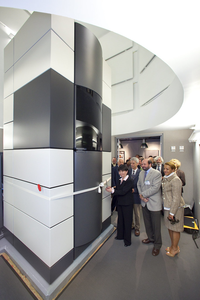 391 002 003 Harriet Kung, associate director of science fo… Flickr