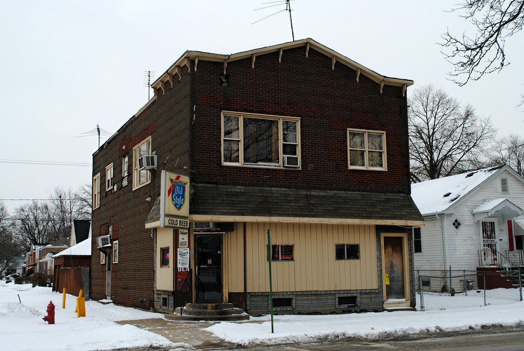 DNL Den 901 W 123rd St in Calumet Park, Illinois Built in … Flickr