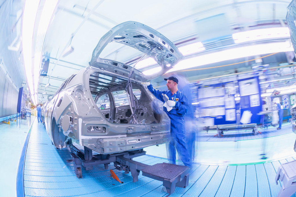 Toyota Manufacturing Paint It can take up to 15 hours to… Flickr