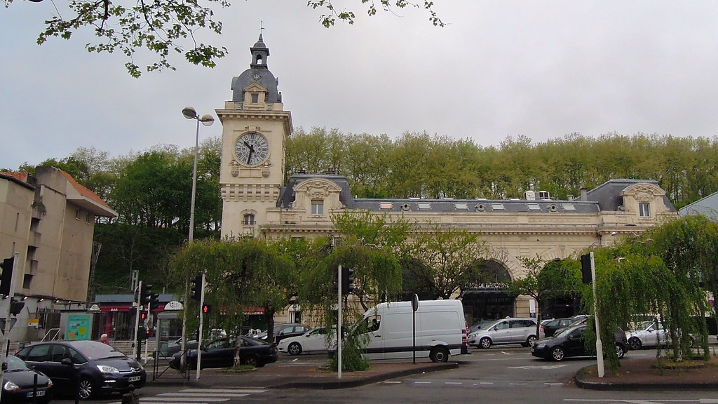 Gare de Bayonne, Aquitaine, France Gare de Bayonne is a ra… Flickr