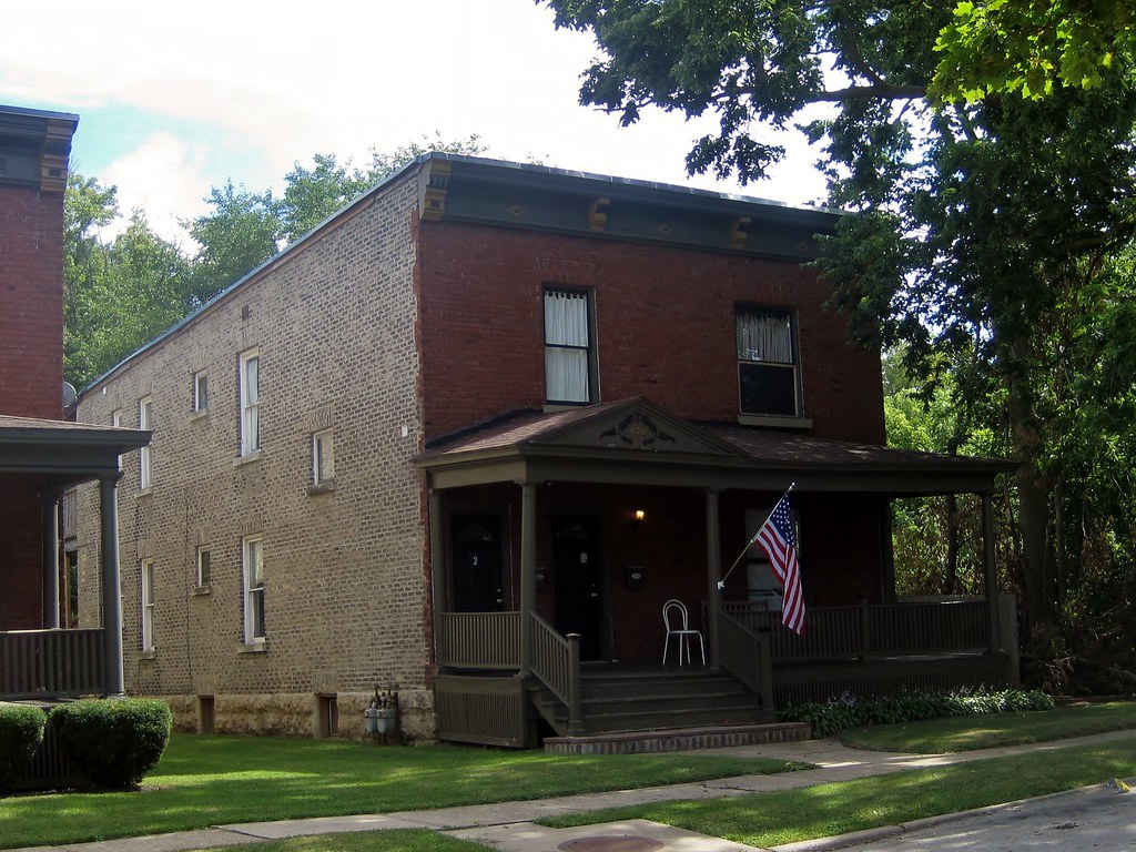 426 South First Street 426 South First Street in the Haigh… Flickr