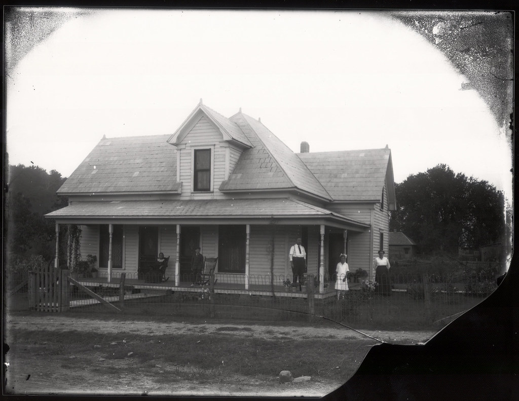 House and family in Leslie, Arkansas, ca. 1915. Image MC1… Flickr