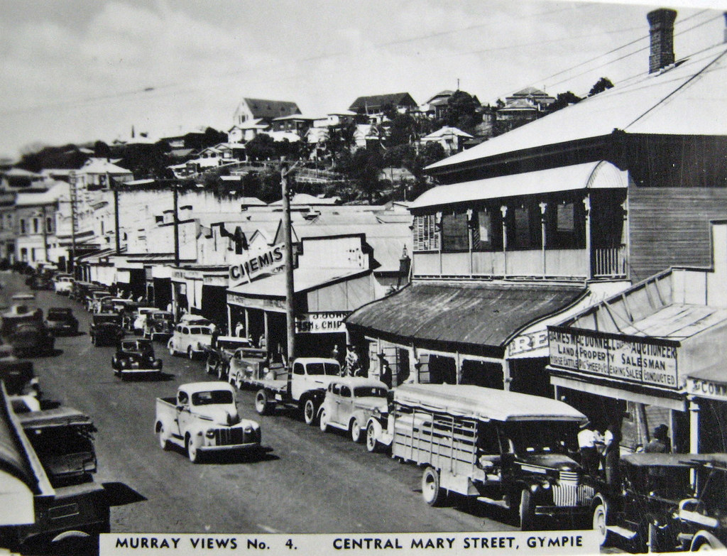 Mary Street, Gympie circa 1940 Three old postcards of th… Flickr