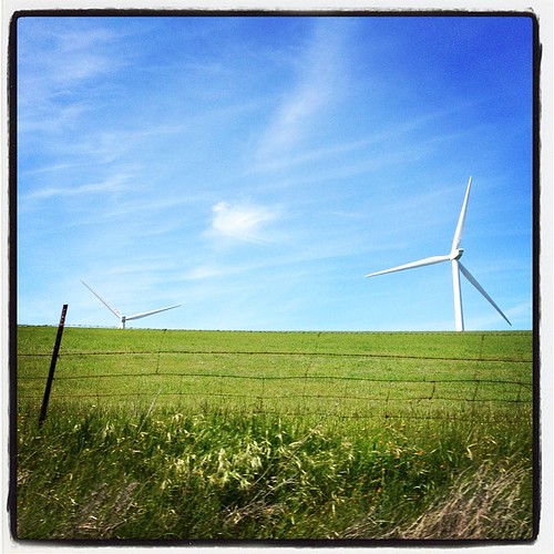 Wind farm outside of Rio Vista, in the Montezuma Hills. Flickr