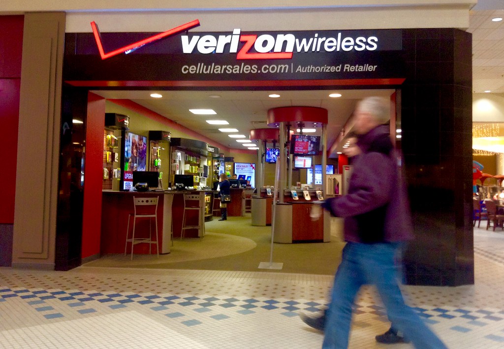 Verizon Verizon Wireless Cell Phone Store, 2/2015, Enfield… Flickr