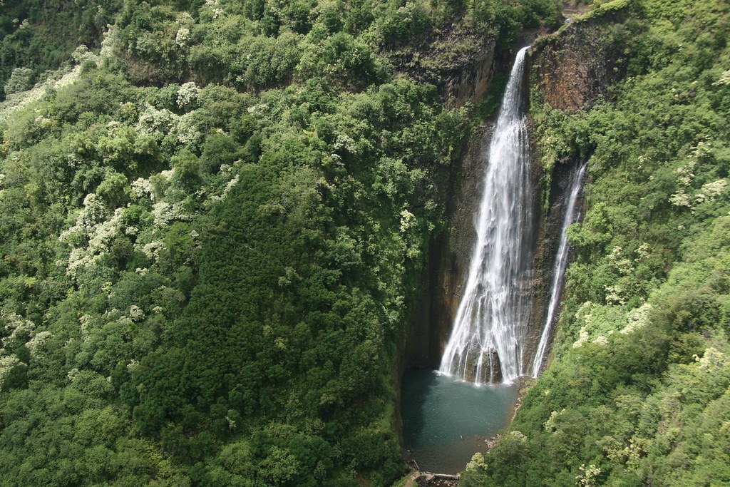 Manawaiopuna (Jurassic Park) Falls, Kauai Apparently somet… Flickr