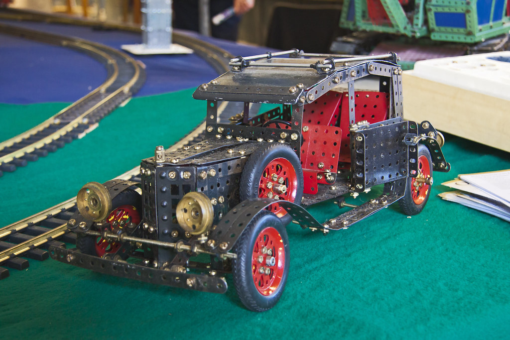 Meccano car (8368) The inventor of Meccano was the English… Flickr