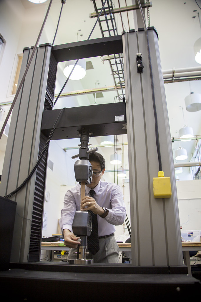 Advanced Materials & Manufacturing Lab WSU Vancouver Flickr