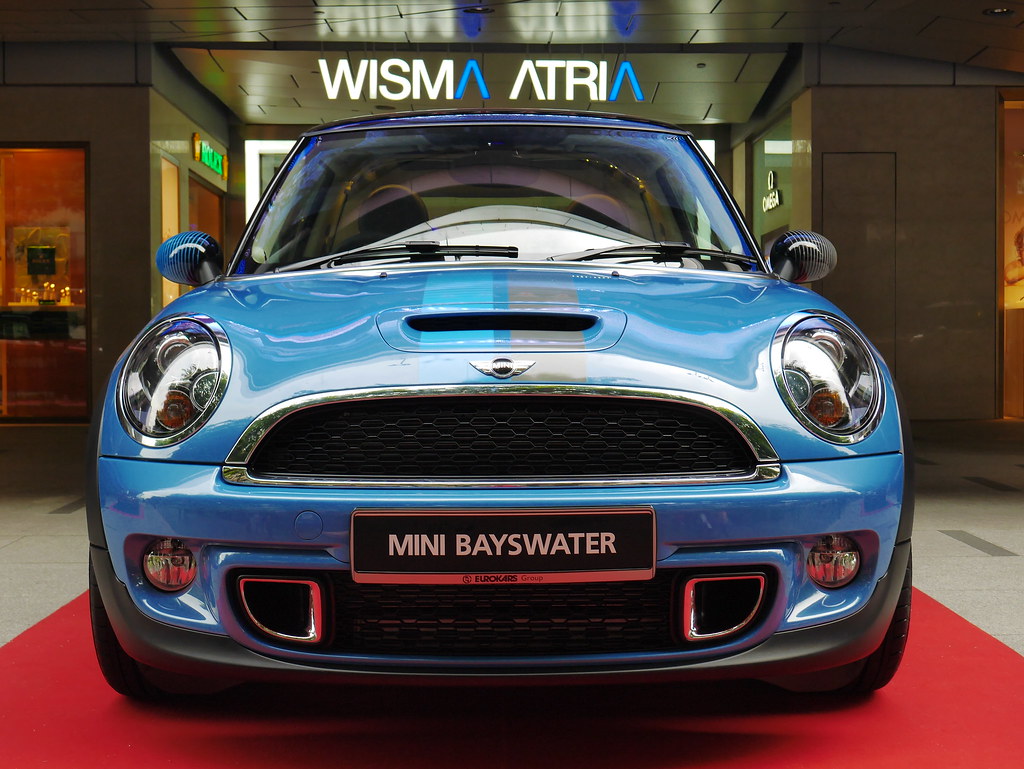 P1000893 Wisma Atria has seen many car displays right at t… Flickr