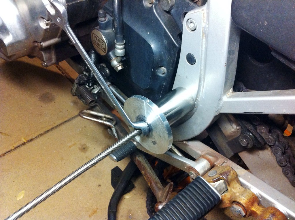 Shaft Extraction Seized bearings and a neat fitting shaft … Flickr