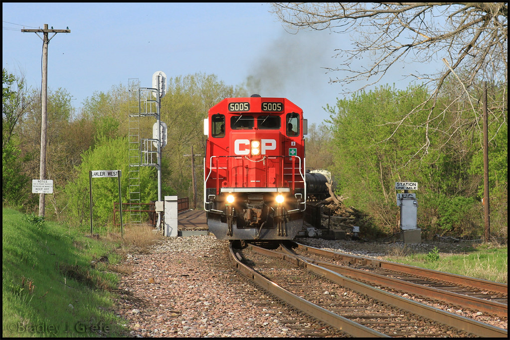 CP 5005 Lawler West Ottumwa IA Had quite the morning o… Flickr