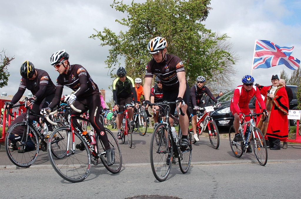 They're off in Beccles Cycle for Life 2013 This was the 12… Flickr