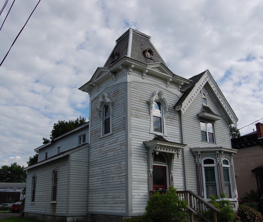 Tompkins Street Cortland, NY Built in 1880, this house h… Flickr