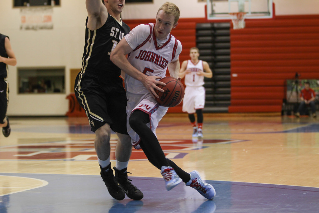 NCAA BASKETBALL Saint John's University (Minn.) vs. St. O… Flickr