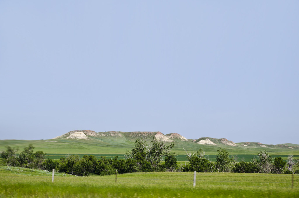 fields and buttes McKenzie County North Dakota 201307… Flickr
