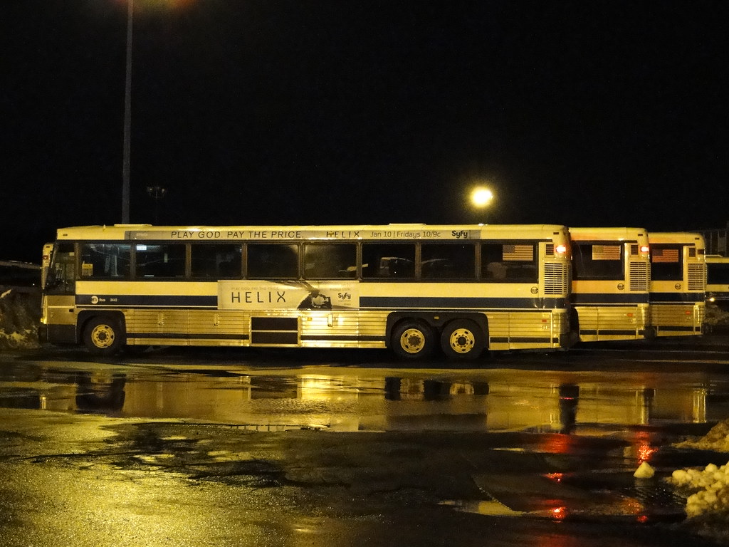 DSC04499 2007 MCI D4500CL 3442 at Eastchester Depot. GojiMet86
