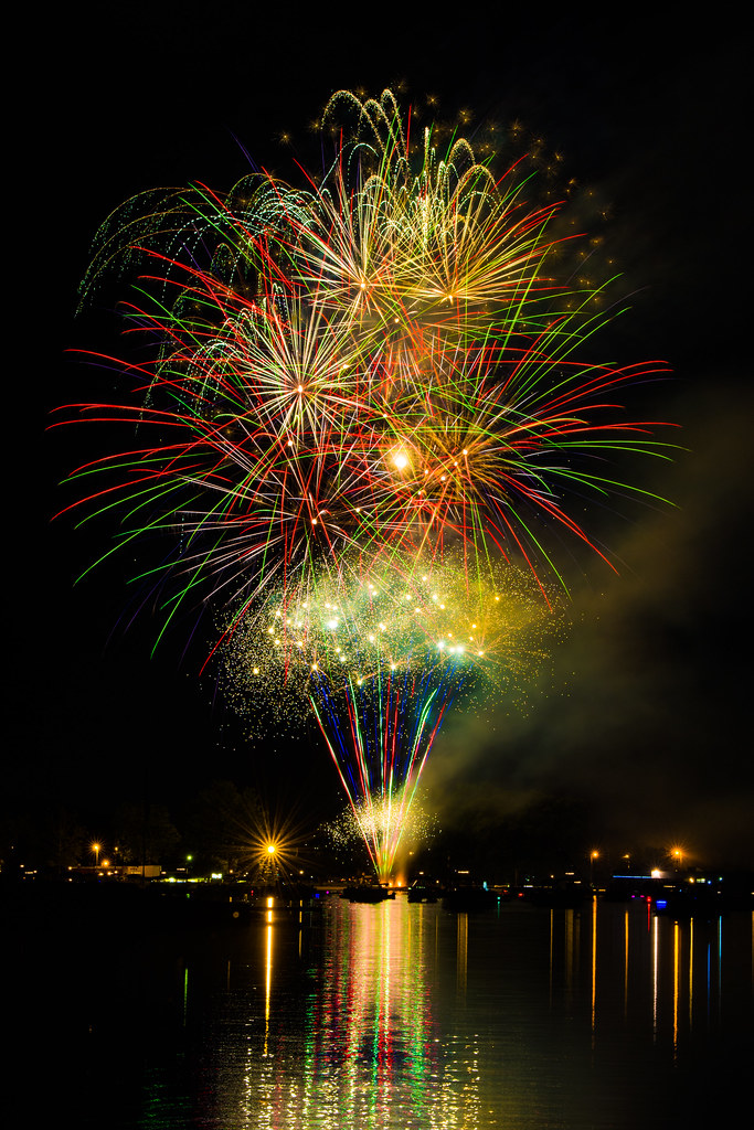 Fireworks 2016 Taken at Lake Cable Ohio Chris Costello Flickr