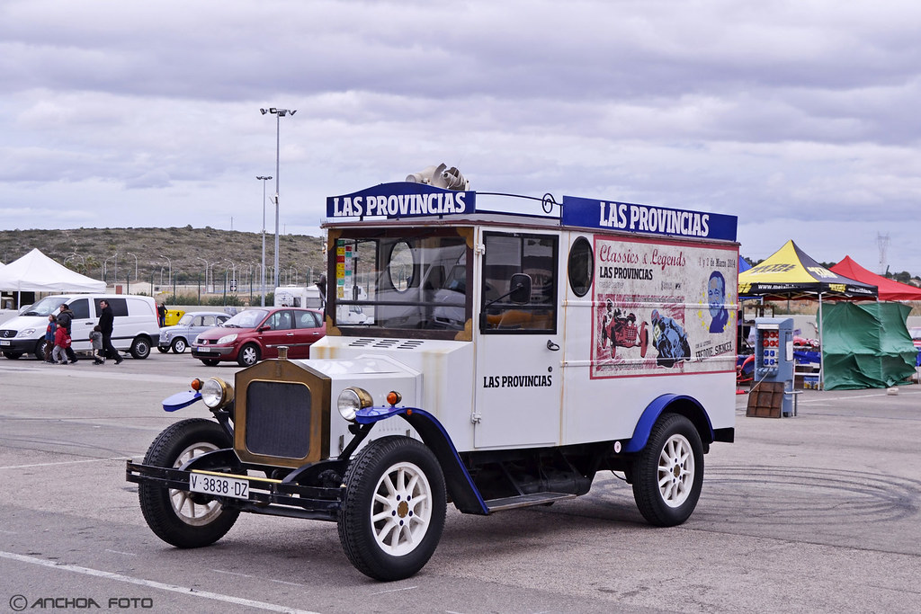 Fleur de Lys 1992 Newark Panel Van Motor Ford Transit 01… Flickr