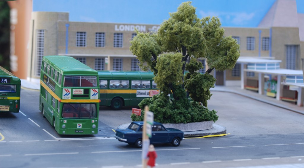 ST ALBANS BUS STN THE SM HEADS FOR THE ENTRANCE TO ST ALBA… Flickr