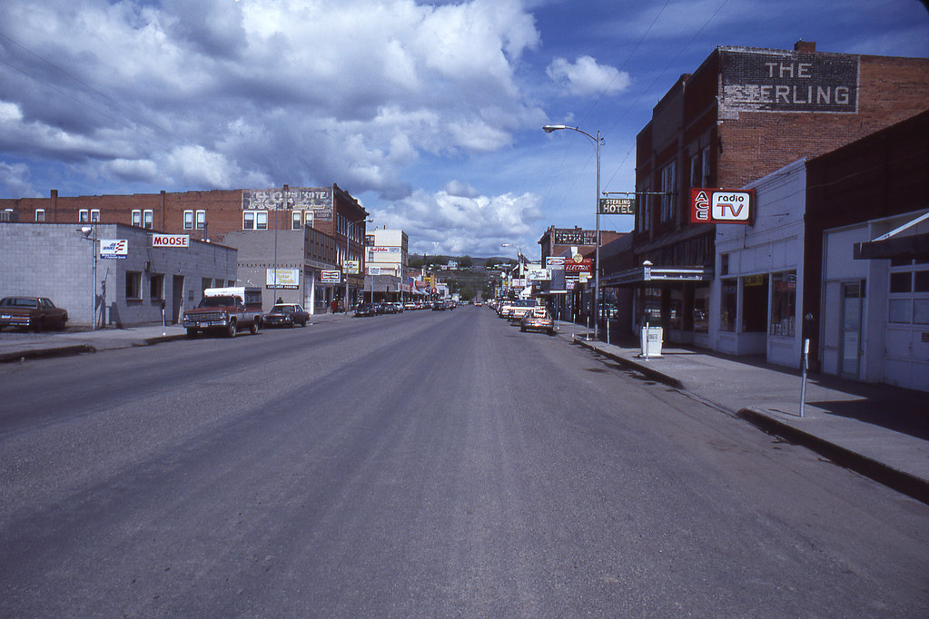 Livingston, MT Downtown 1982 Looking northward on Main… Flickr