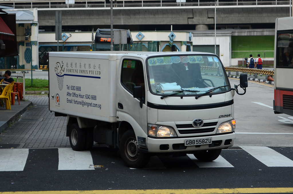 Toyota Dyna 150 Delivery Truck nighteye Flickr