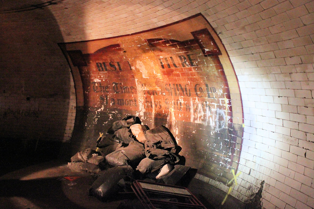 The best London tube photo ever? (revisited) London Rail