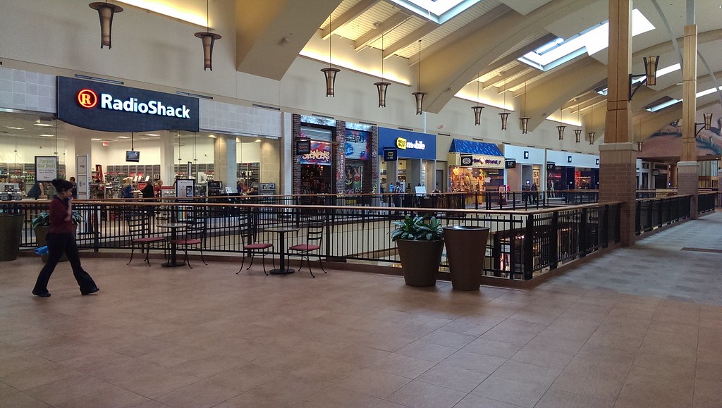 Jordan Creek Town Center West Des Moines, Iowa Dillard… Flickr