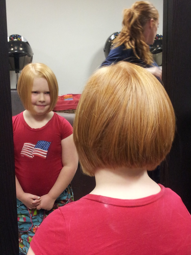 TaDa! Tonight Tabby got a big new haircut.Here she is adm… Flickr