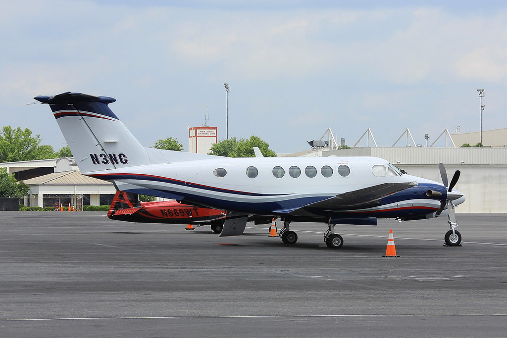 Hawker Beechcraft B200 N3NC Charlotte Douglas Airport (KCL… Flickr