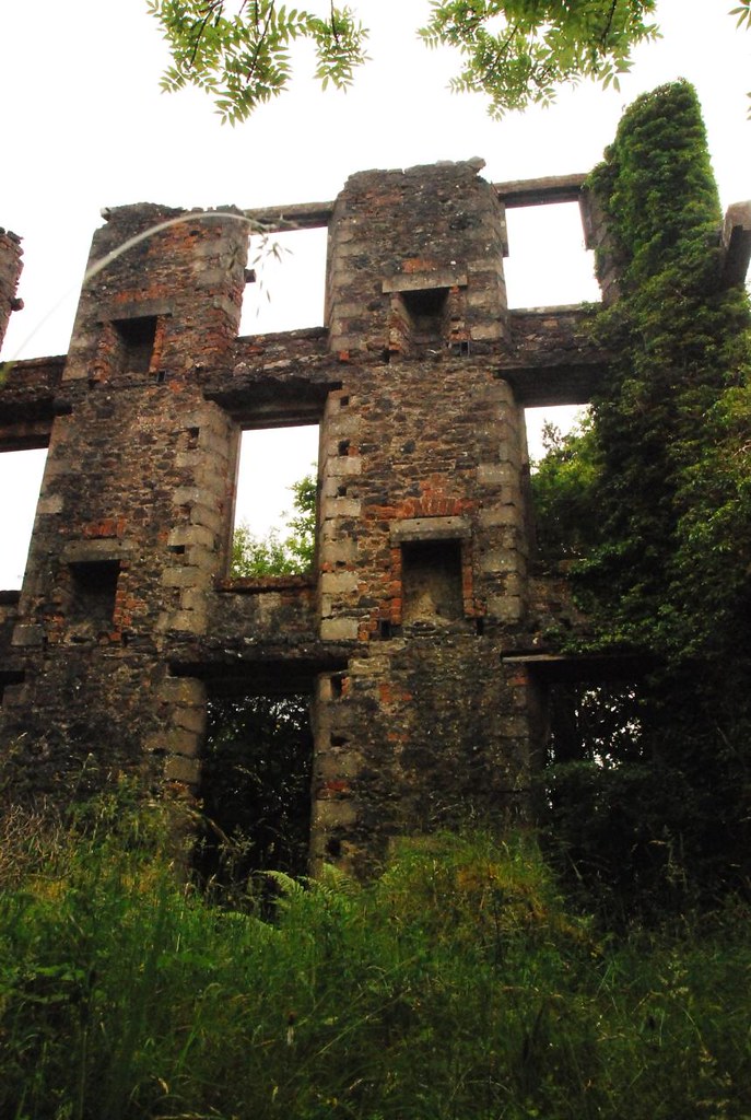Ruined walls of the Oban Hills Hydropathic Sanitorium Flickr