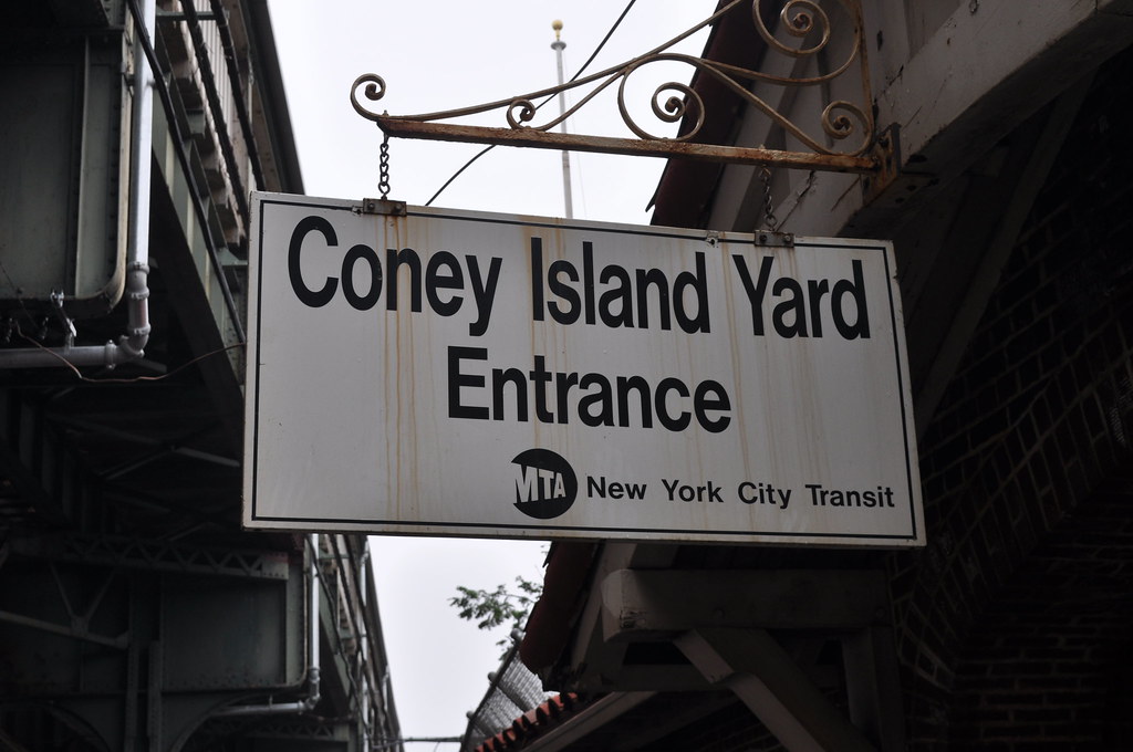 Coney Island Overhaul Shop_0320 Coney Island Yard entrance… Flickr