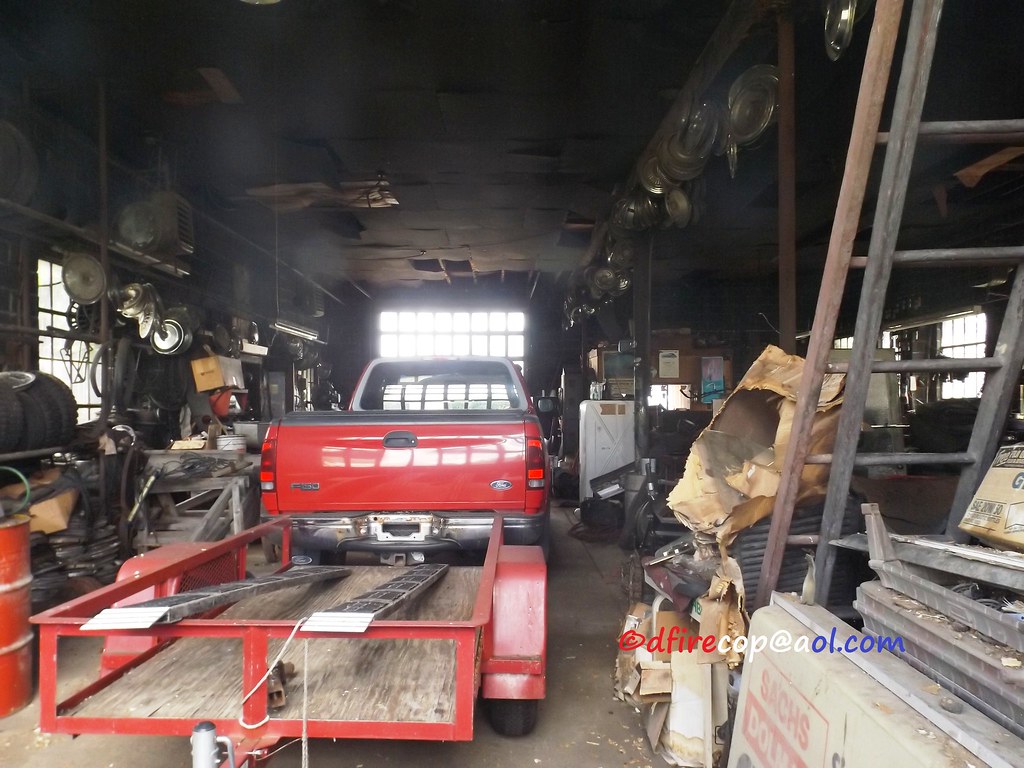 An Old Garage L & W Mentzer Auto Sales 1100 Harrisburg Pik… Flickr