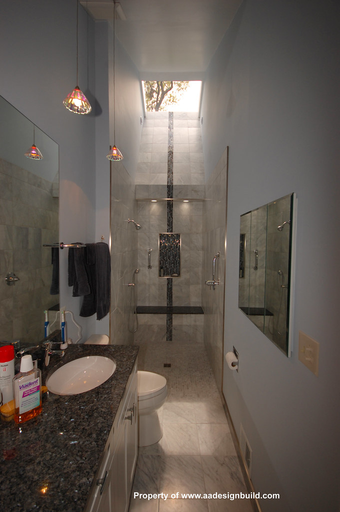 15+ Famous Narrow Bathroom Ideas With Tub And Shower