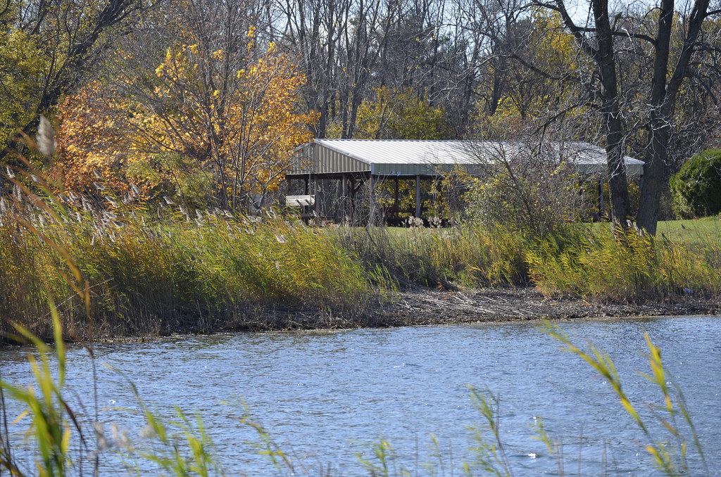 Waterfront Shelter on the Beach Side, Lake gaspari82 Flickr