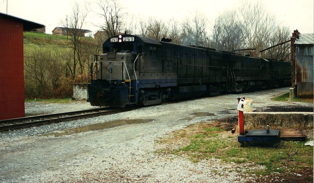 TTI U28B 259 Carlisle KY 27Nov94. RK Rail Photos Flickr