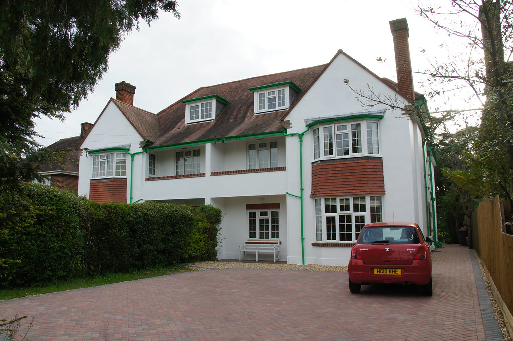 Westholme (West Holme) (14) and Claverton (12), Alum Chine… Flickr