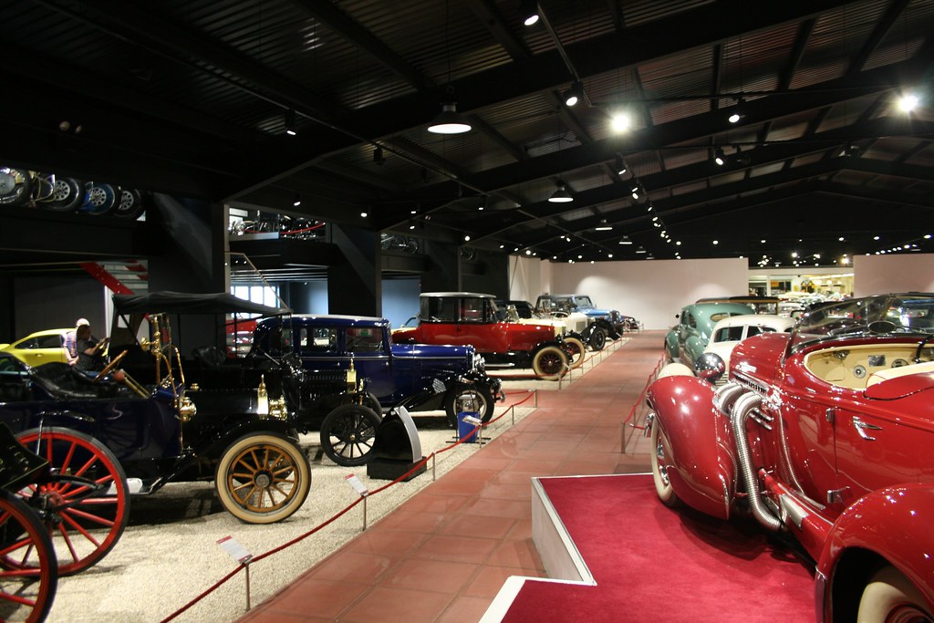 Vintage cars Haynes International Motor Museum Sparkfo… Flickr