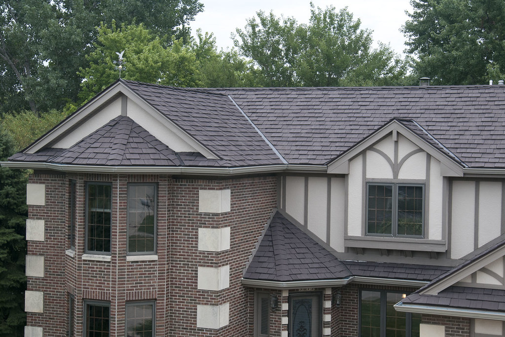Urbandale, IA Residence EcoStar product used Seneca Shake… Flickr